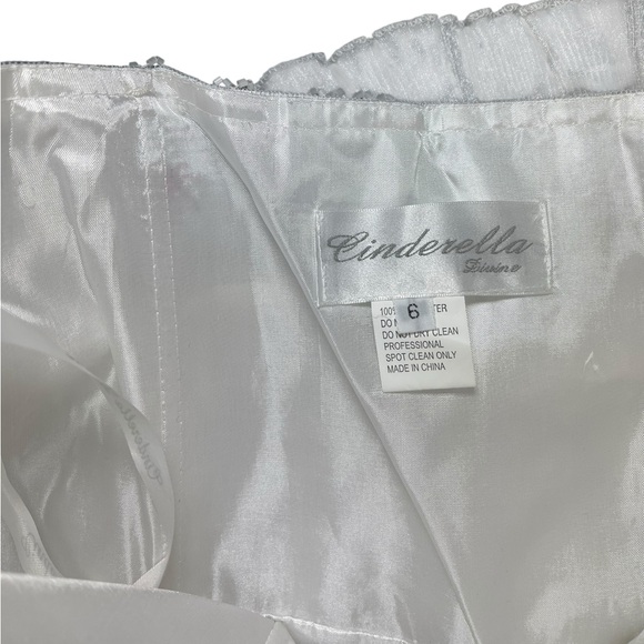 Cinderella Devine Vtg 3D Beaded Tiered Strapless White Wedding Cocktail Dress - Picture 14 of 16